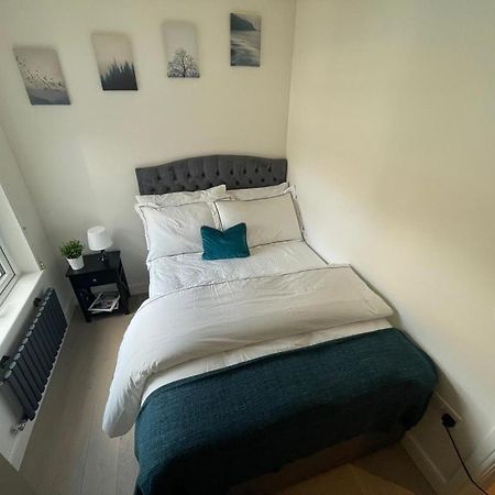 Two Bedroom Apartment - London Londres Exterior foto
