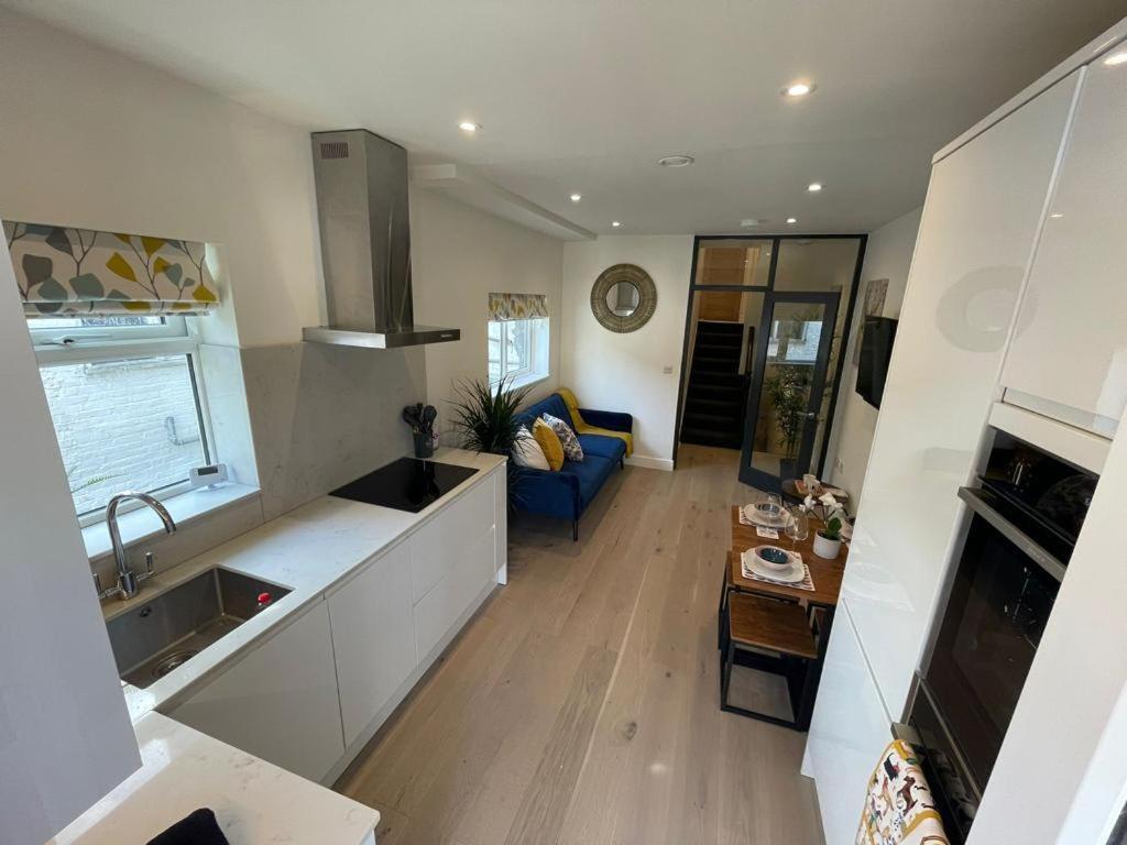 Two Bedroom Apartment - London Londres Exterior foto